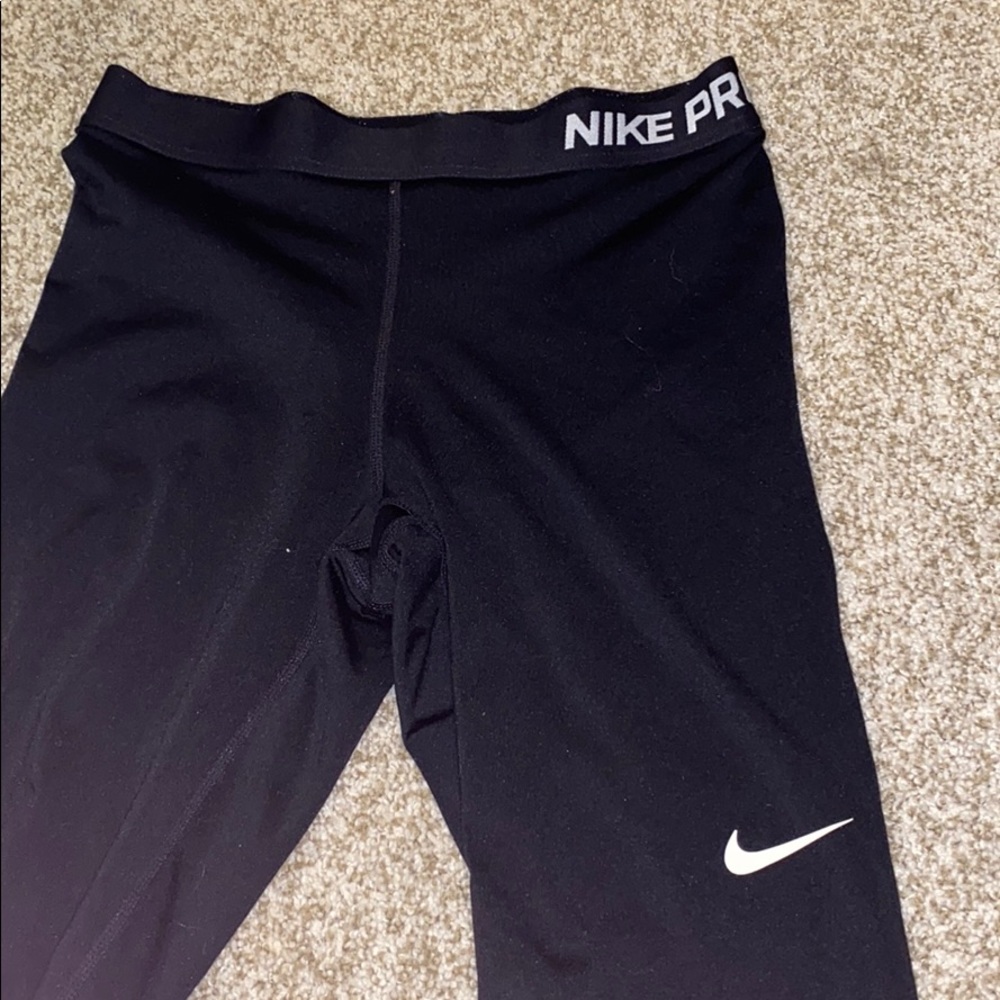 Nike Pro Women’s Leggings